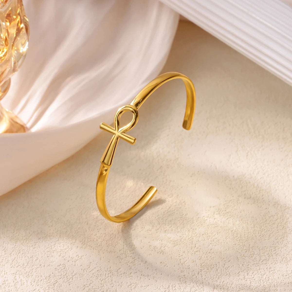 Stainless Steel Wide Bangles for Women Luxury Gold Color Chunky Flower Cuff Bangle Bracelet femme Vintage Wedding Jewelry Gifts