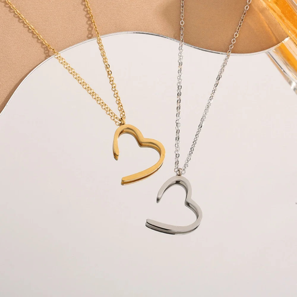 Stainless Steel Designed Love Heart Pendant Necklace For Women French Style Gold Color Clavicle Chain High Quality Jewelry Gifts