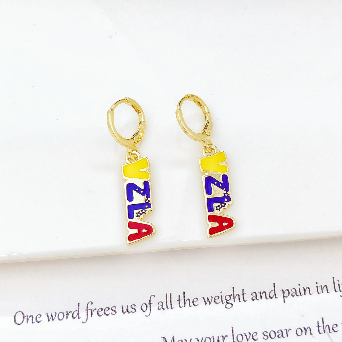 New Trendy Venezuela Country Flag Earrings Gold Plated Heart Guitar Parrot Drop Earrings for Women Daily Party Patriotic Gift