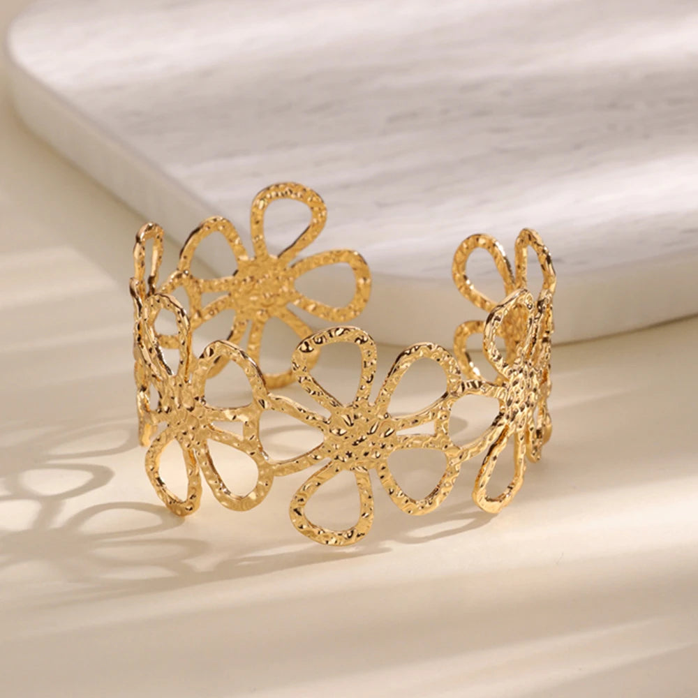 Stainless Steel Wide Bangles for Women Luxury Gold Color Chunky Flower Cuff Bangle Bracelet femme Vintage Wedding Jewelry Gifts