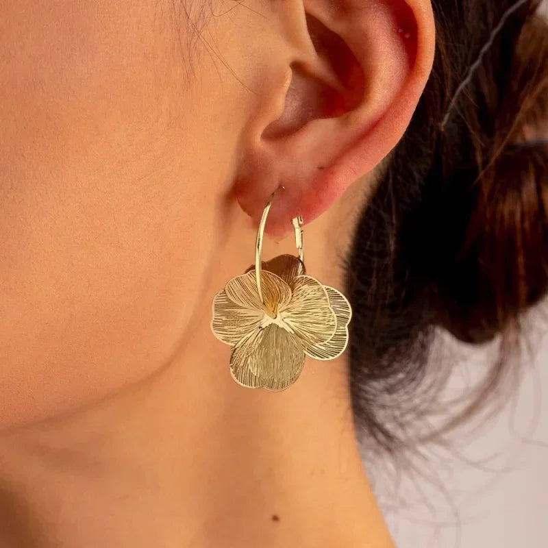 Stainless Steel Golden Double-Layer Hollow Flower Hoop Earring for Women Vintage Flower Earrings for Daily Wear Jewelry Gifts