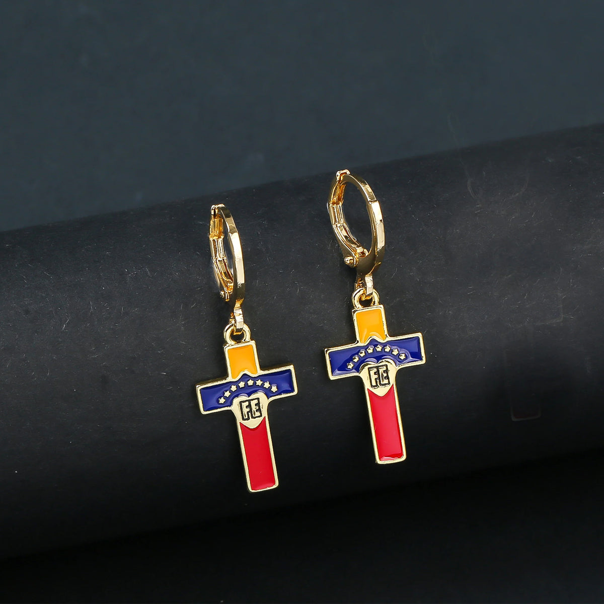 New Trendy Venezuela Country Flag Earrings Gold Plated Heart Guitar Parrot Drop Earrings for Women Daily Party Patriotic Gift