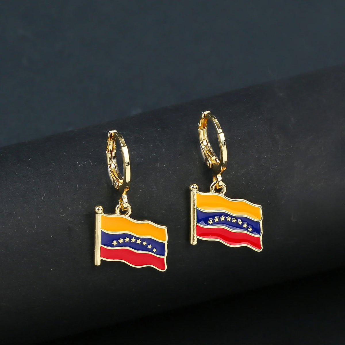 New Trendy Venezuela Country Flag Earrings Gold Plated Heart Guitar Parrot Drop Earrings for Women Daily Party Patriotic Gift