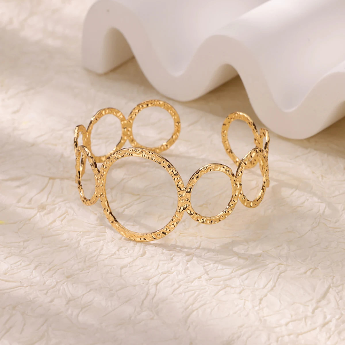 Stainless Steel Wide Bangles for Women Luxury Gold Color Chunky Flower Cuff Bangle Bracelet femme Vintage Wedding Jewelry Gifts