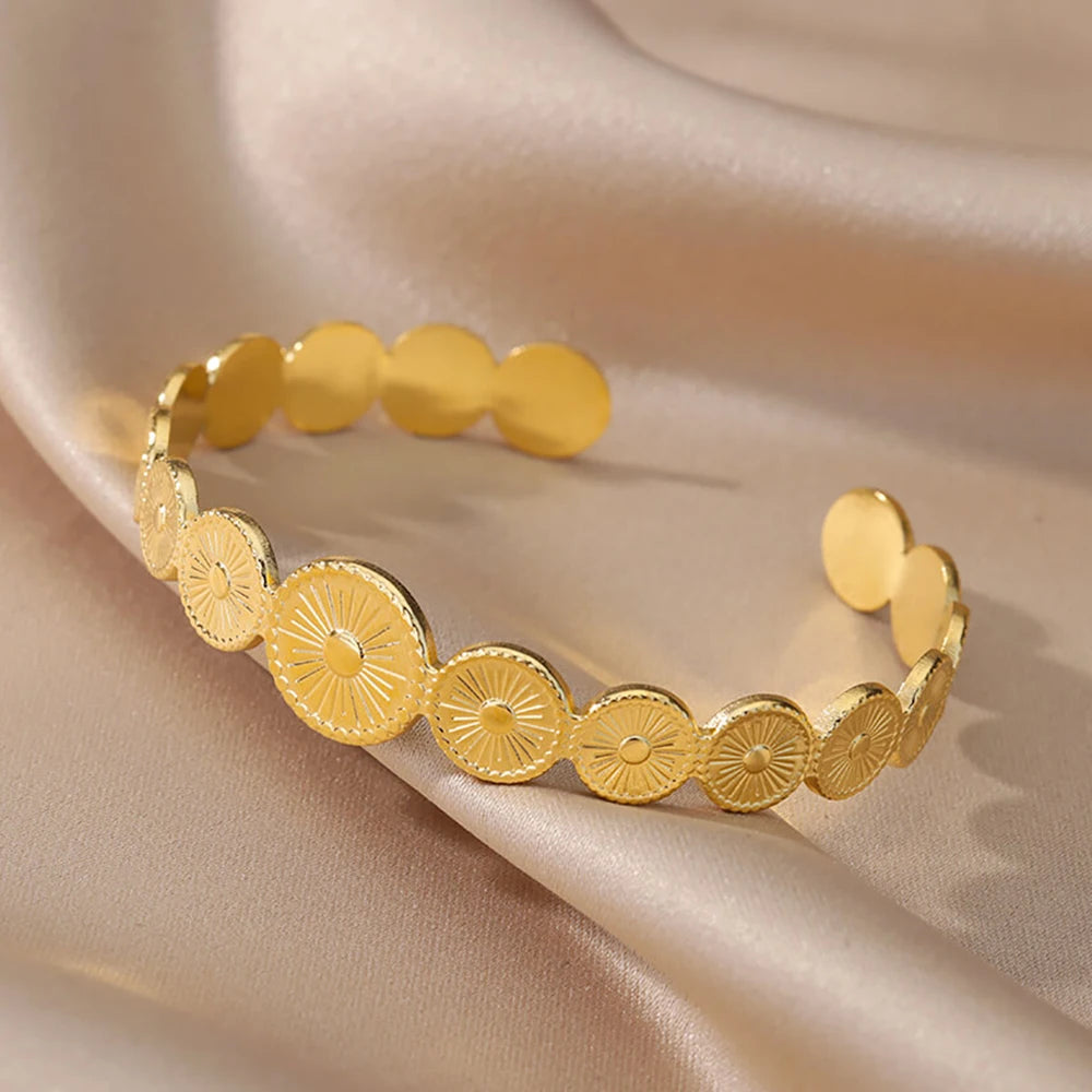 Stainless Steel Wide Bangles for Women Luxury Gold Color Chunky Flower Cuff Bangle Bracelet femme Vintage Wedding Jewelry Gifts