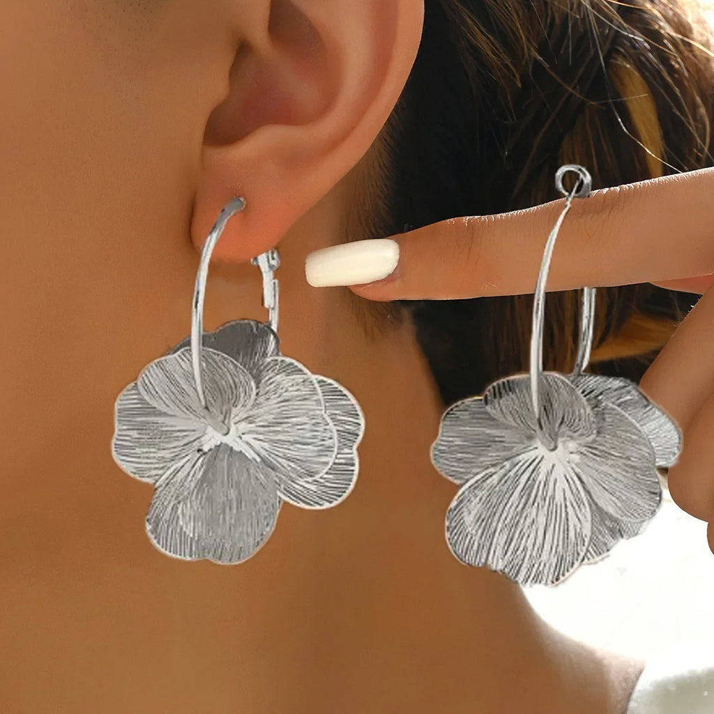 Stainless Steel Golden Double-Layer Hollow Flower Hoop Earring for Women Vintage Flower Earrings for Daily Wear Jewelry Gifts